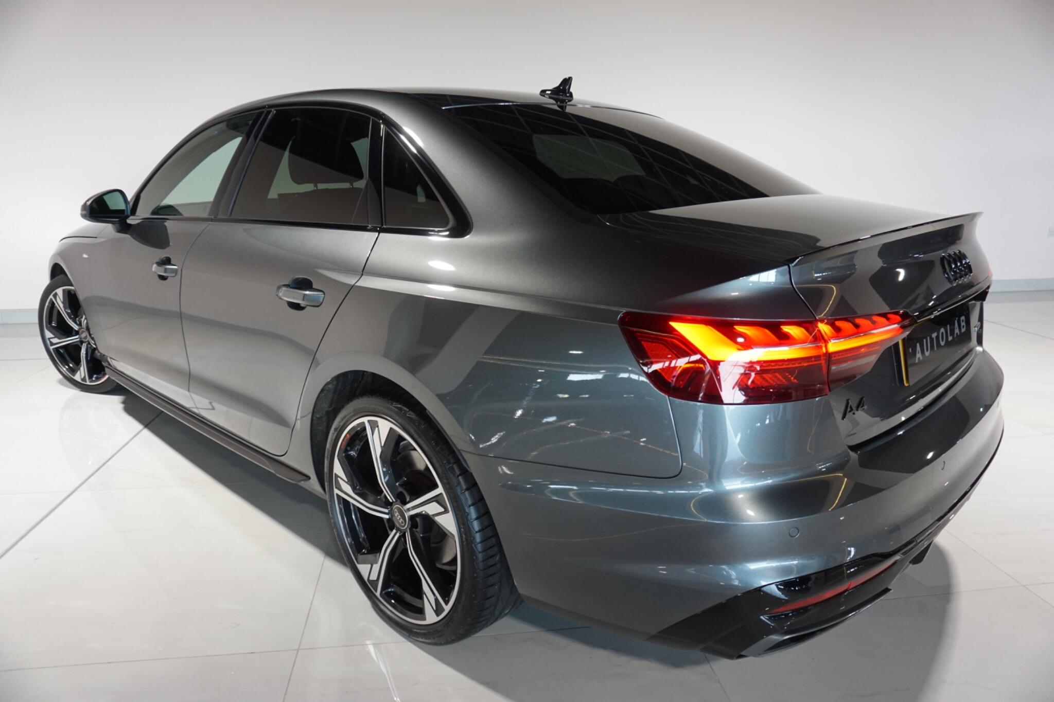 Audi A4 2.0 TDI 40 Black Edition Saloon 4dr Diesel S Tronic quattro Euro 6 (s/s) (204 ps)